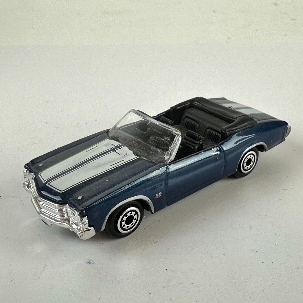 Welly 1971 SS Chevelle 1:43 Dark Blue White Racing Stripes